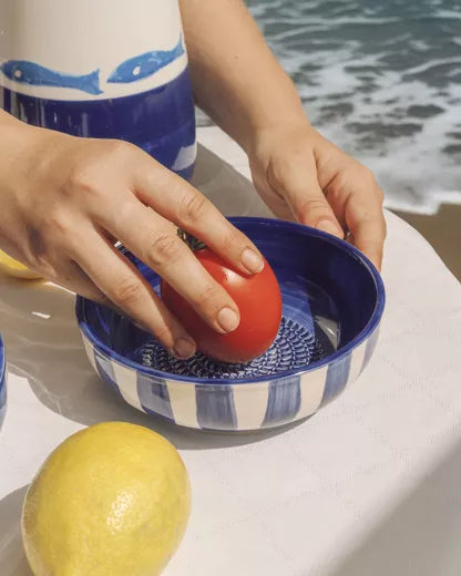 Vidutinė keraminė tarkavimo lėkštė / Costa Azul – galinis vaizdas | Beata Nicholson