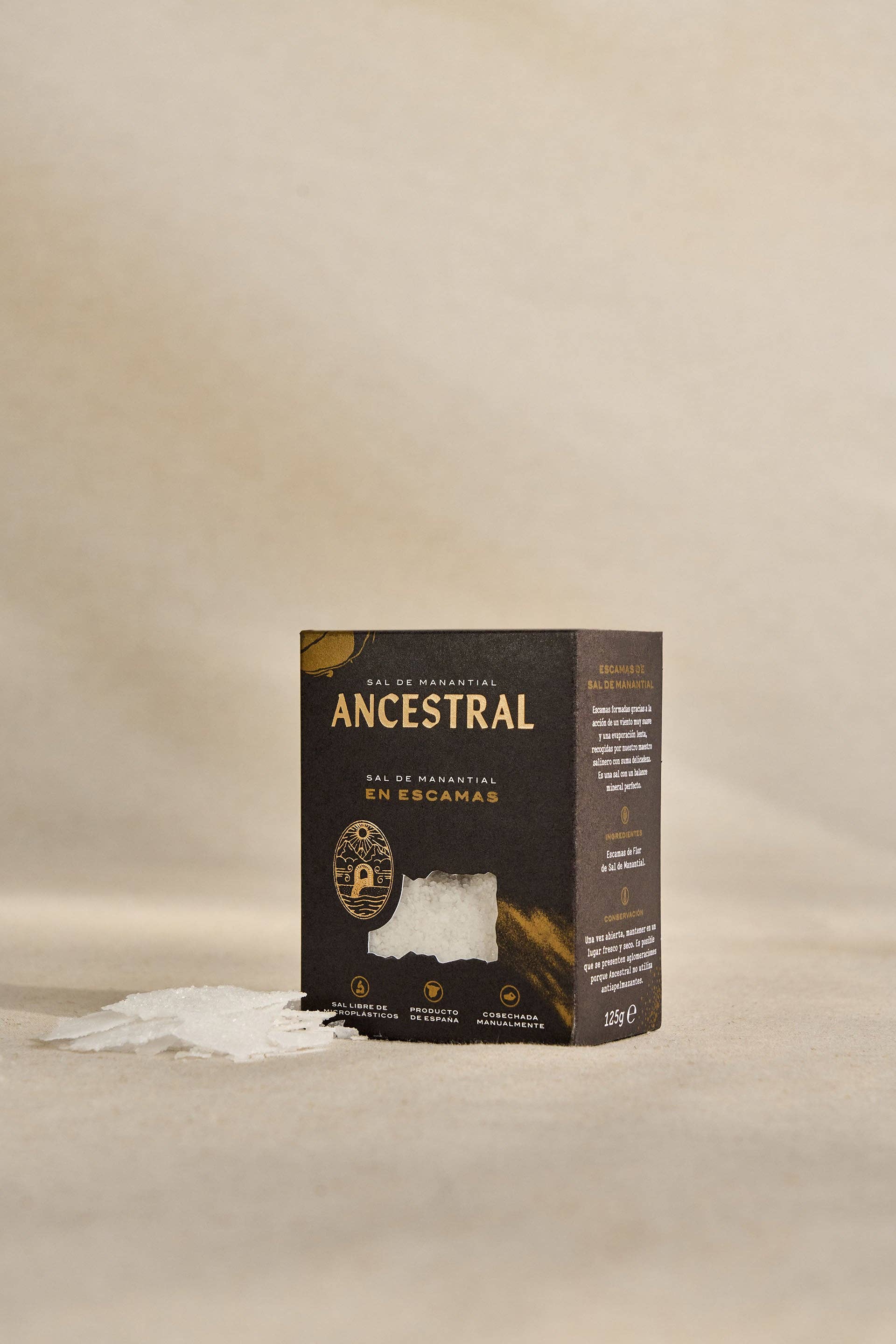 Ypatingo grynumo šaltinio druskos dribsniai | Ancestral 125g