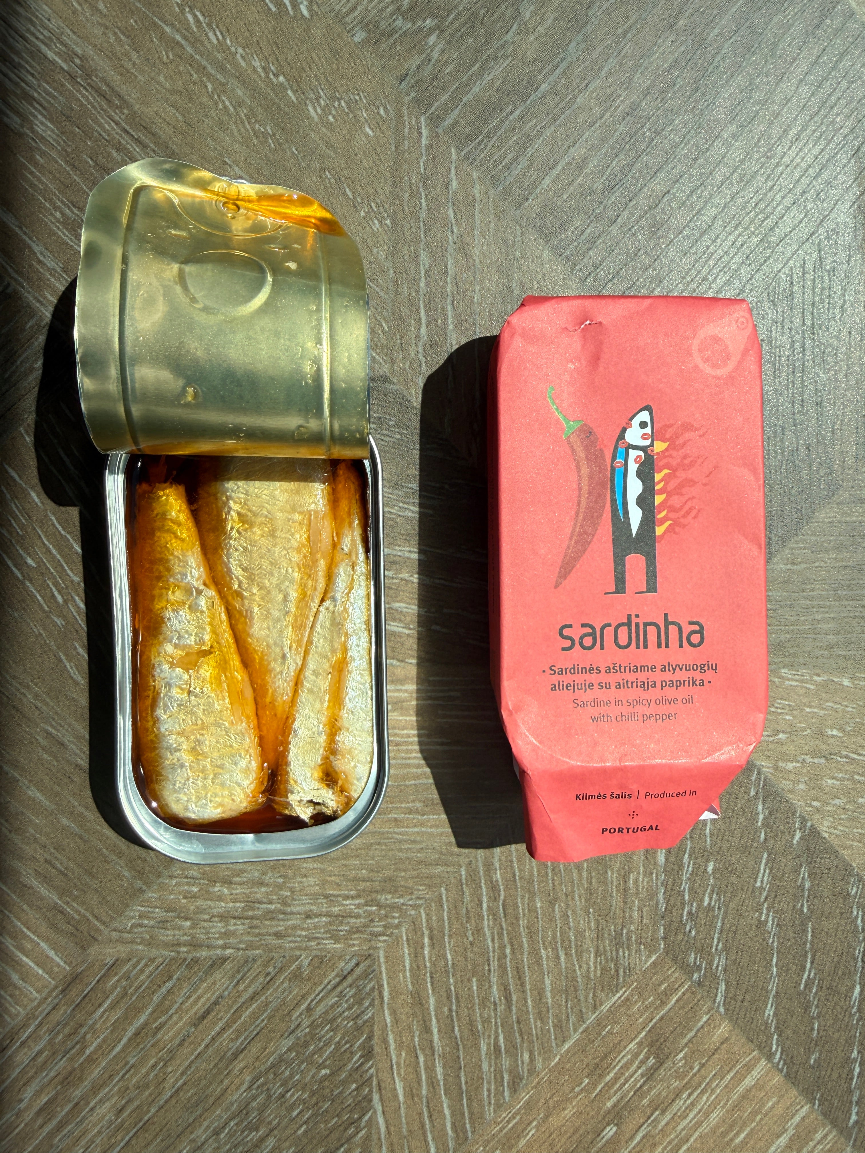 Sardinės aštriame alyvuogių aliejuje su čili pipirais | Sardinha Sardinha
