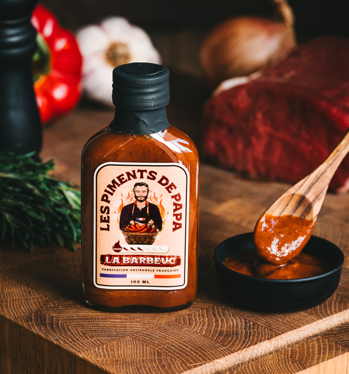 Aštrus padažas „La Barbeuc“, 100 ml, su šaukšteliu ir prieskoniais | Beata Nicholson