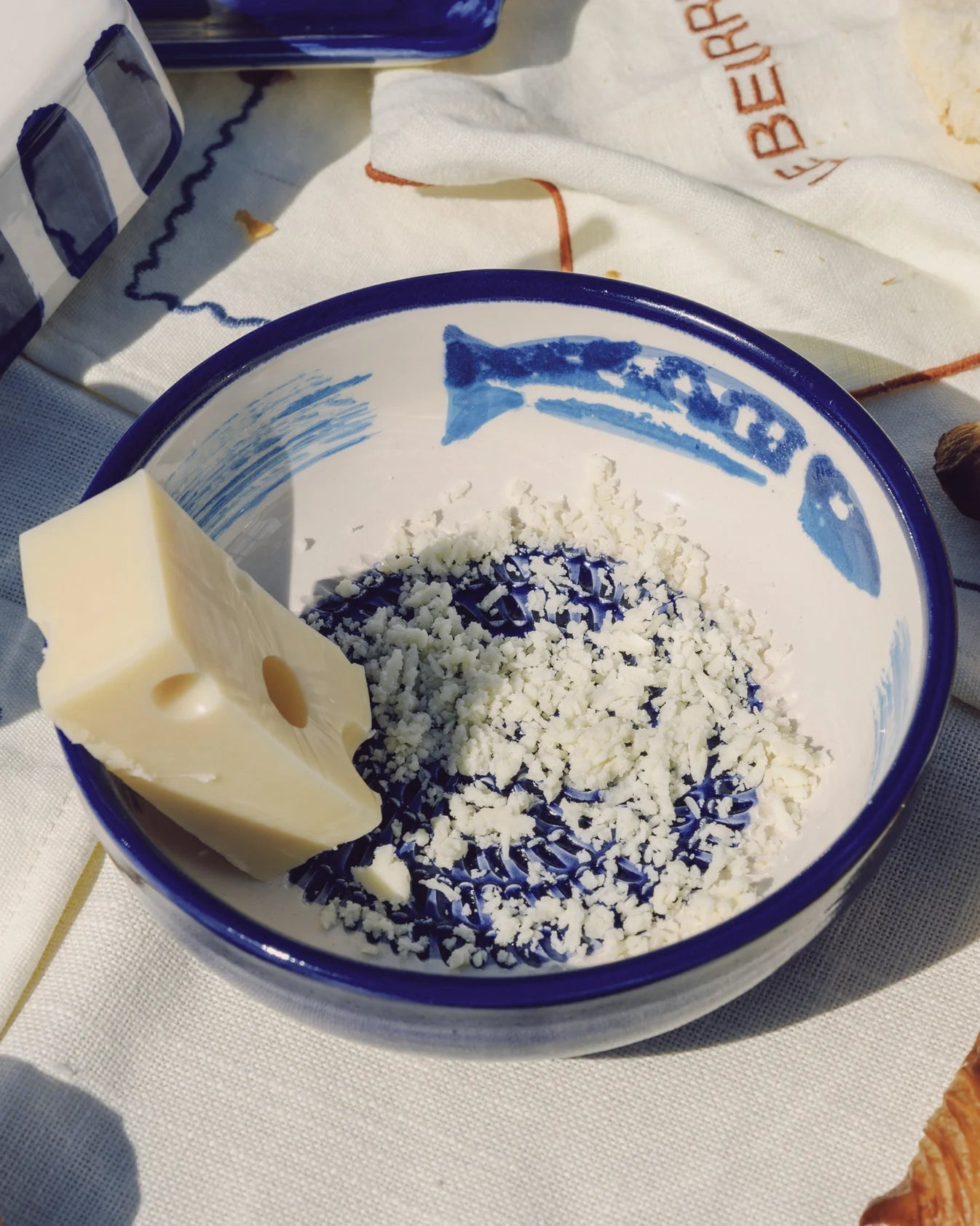 Vidutinė keraminė tarkavimo lėkštė / Tunas