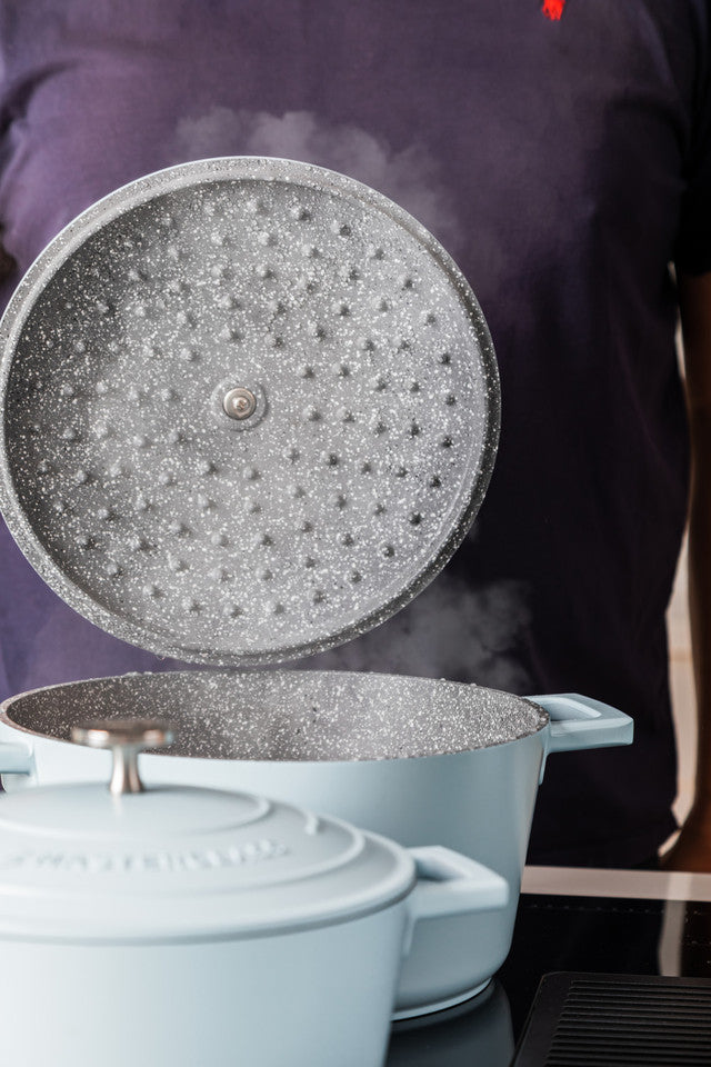 MasterClass Cast Aluminium Casserole Dish, 5L, Sky Blue