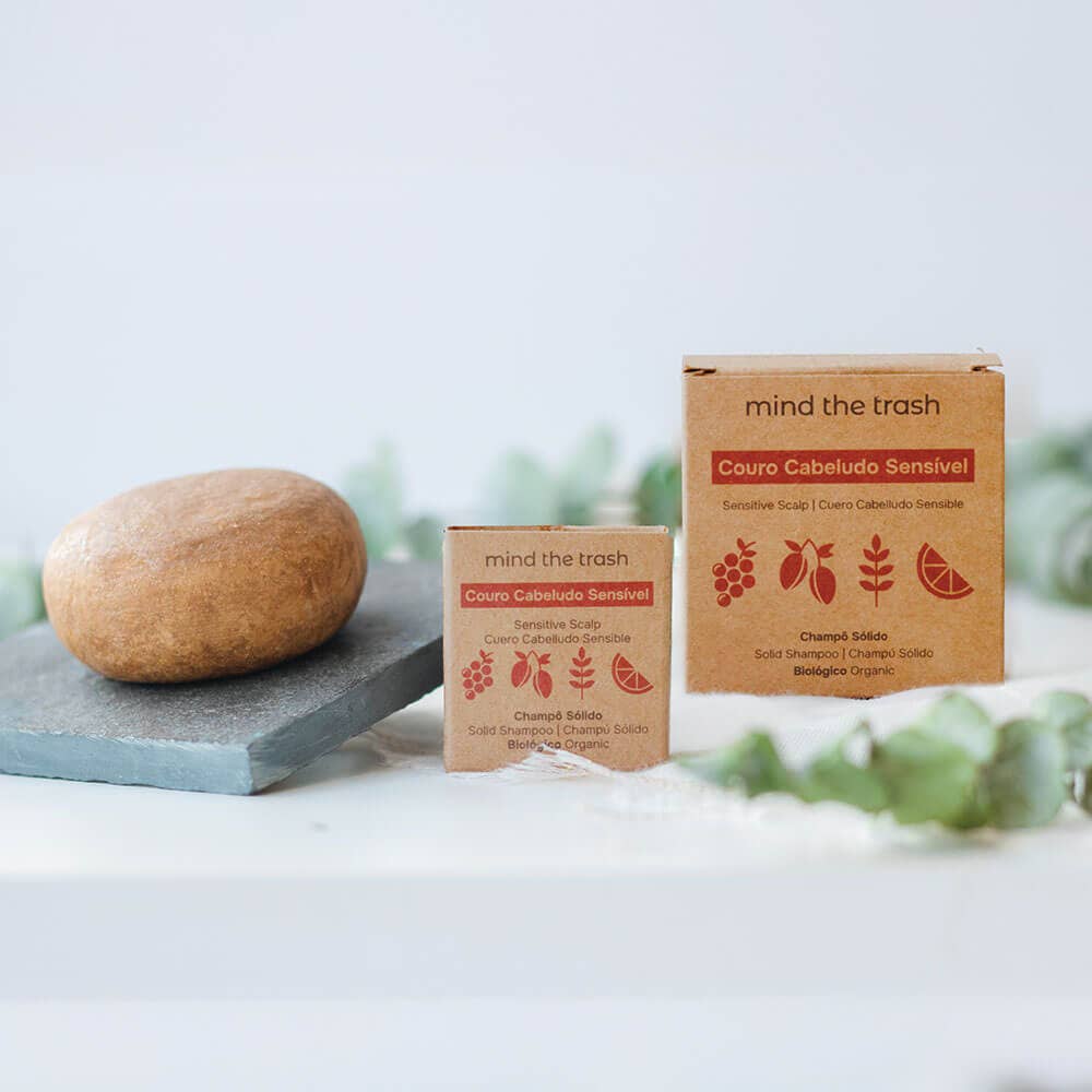 Solid Shampoo Sensitive Scalp Travel Size - Mind The Trash – galinis vaizdas | Beata Nicholson