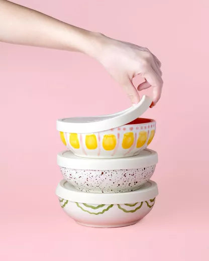 Reusable silicone lids for grating bowls
