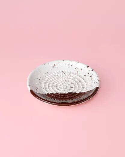 Maža keraminė tarkavimo lėkštutė / Brownie – priekinis vaizdas | Beata Nicholson