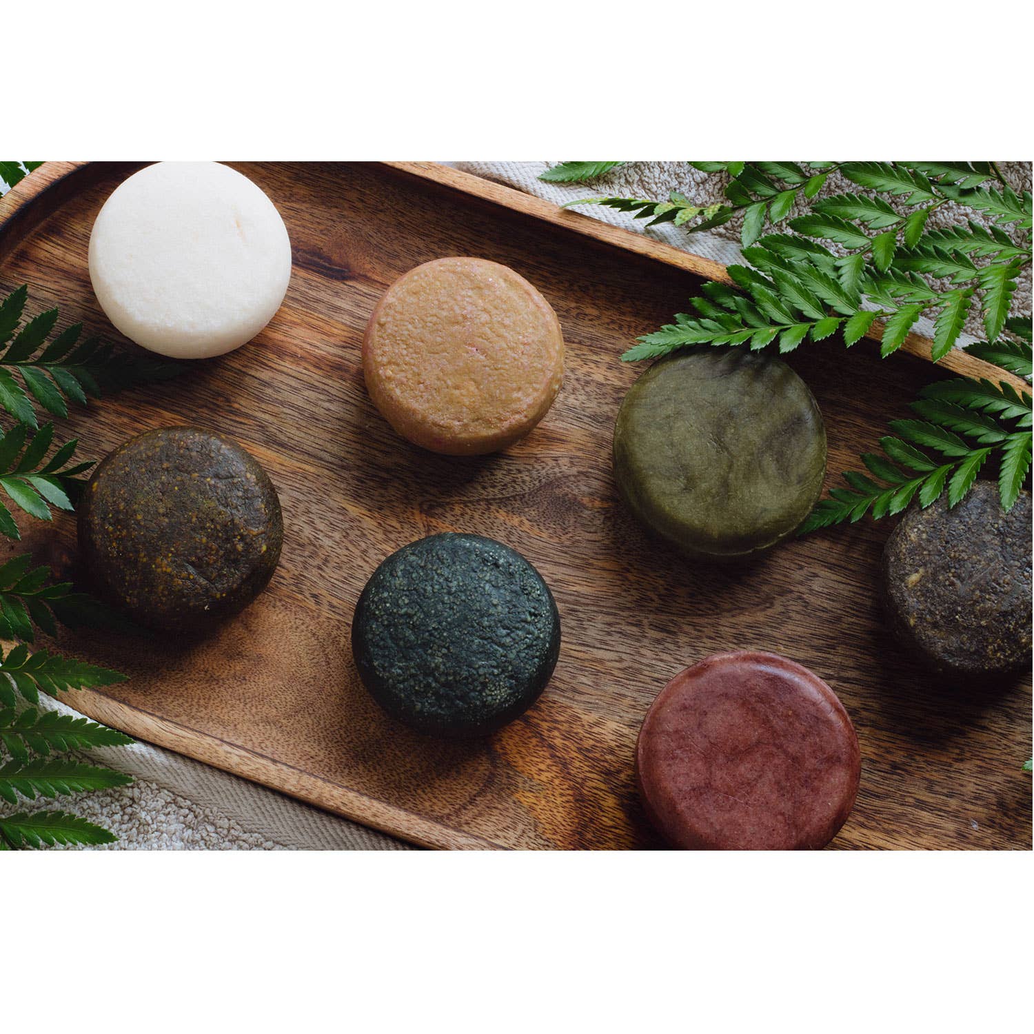 Solid Shampoo Normal Hair - Mind The Trash – šoninis vaizdas | Beata Nicholson