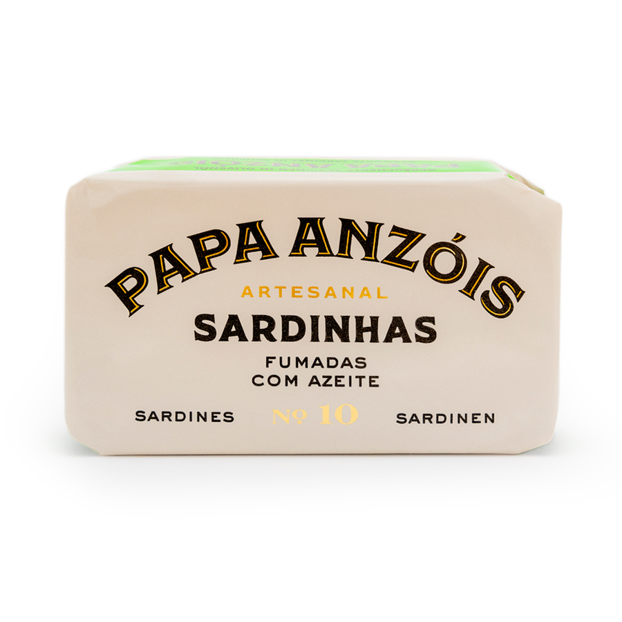 Rūkytos sardinės su pirmojo spaudimo alyvuogių aliejumi | Papa Anzóis – priekinis vaizdas | Beata Nicholson